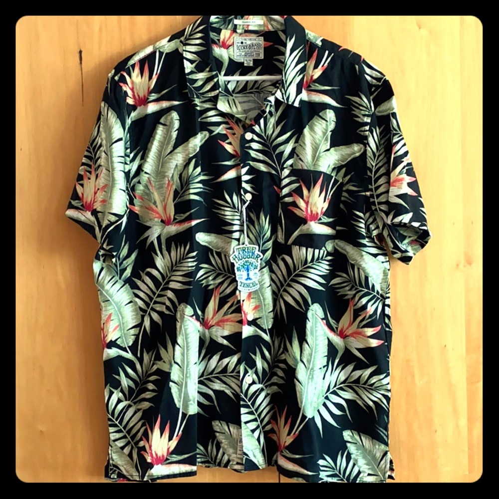 Men’s Lucky Brand Hawaiian Short Sleeve Button Up